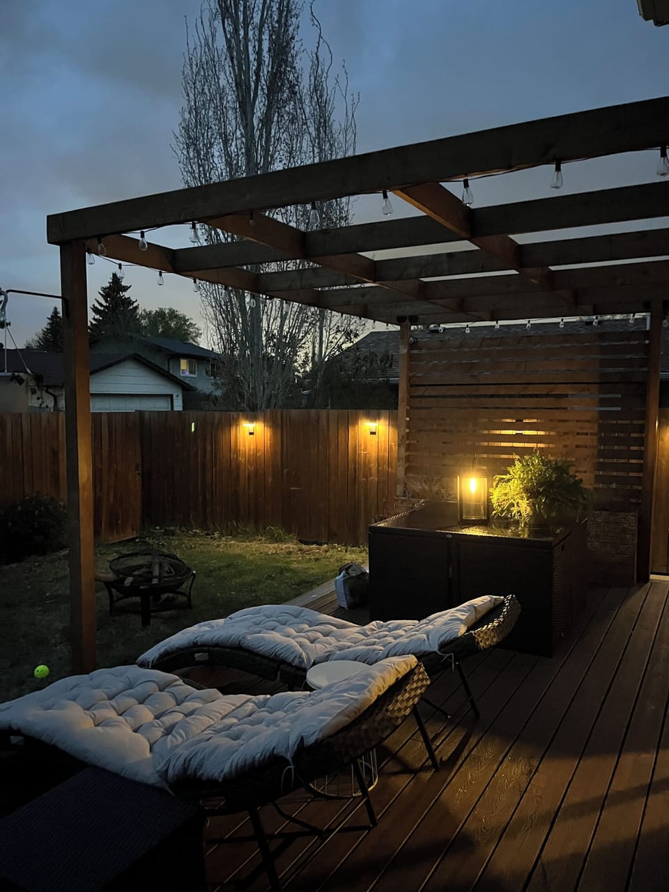 Shared deck
