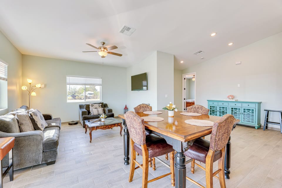 Casa Grande Vacation Rental | 4BR | 3BA | 1,940 Sq Ft | 2 Steps Required