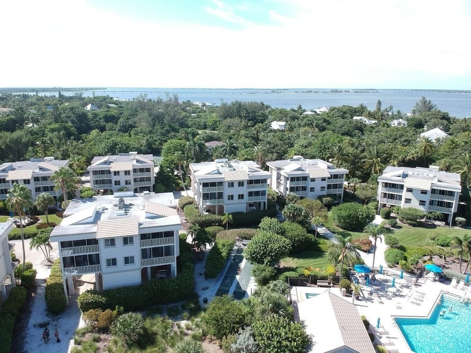 Shell Island Beach Club