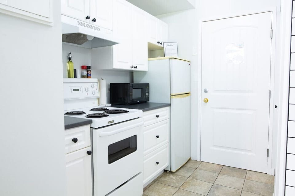 Fully equipped kitchen for easy meal prep.