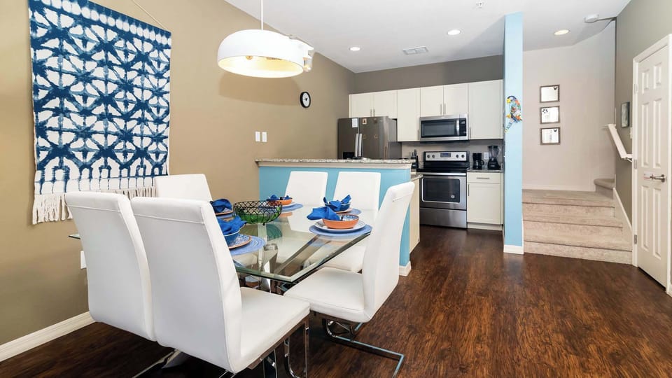 Table with seating up to 6