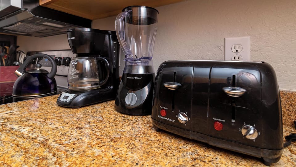 Fully equipped kitchen