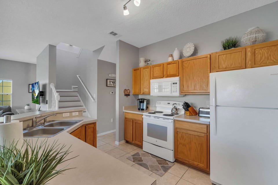 Fully equipped kitchen