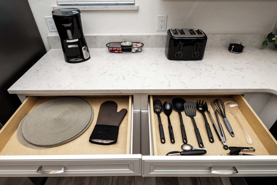 No need to pack the dishes & cookware for your visit!
