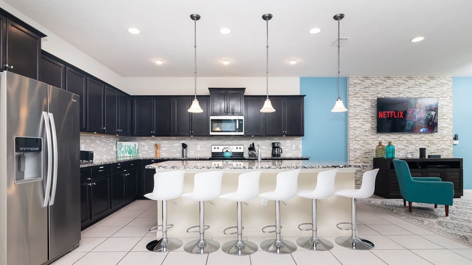Kitchen bar counter with seating for 6