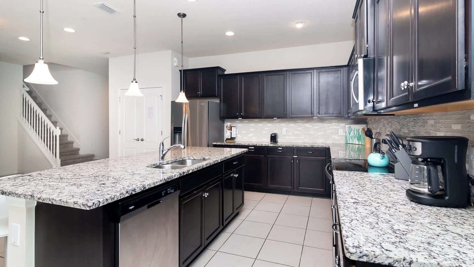 Fully equipped kitchen