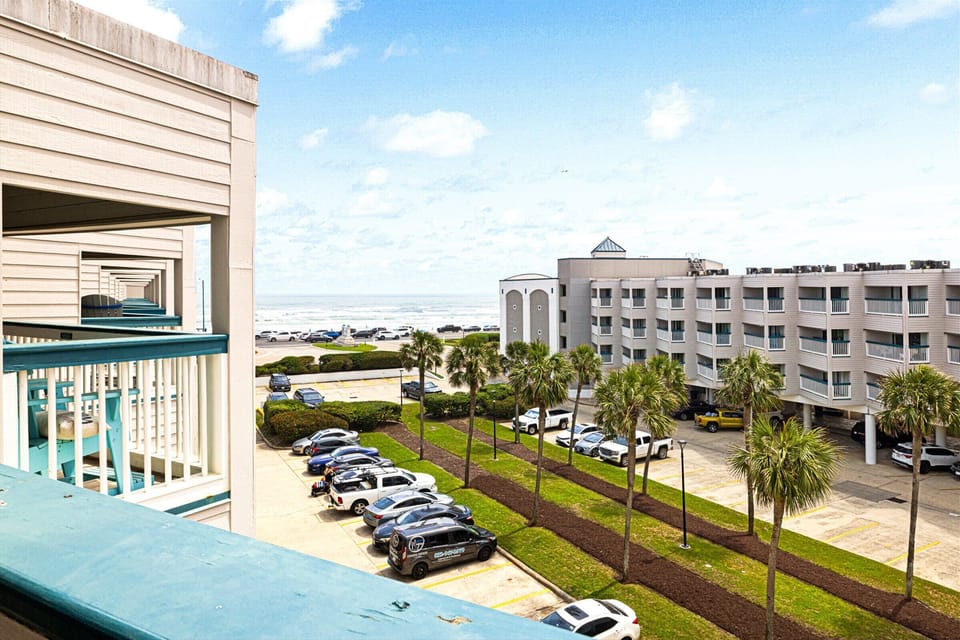 Amazing gulf views from the balcony