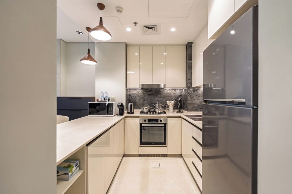 Fully equipped kitchen, microwave, nespresso, kettle