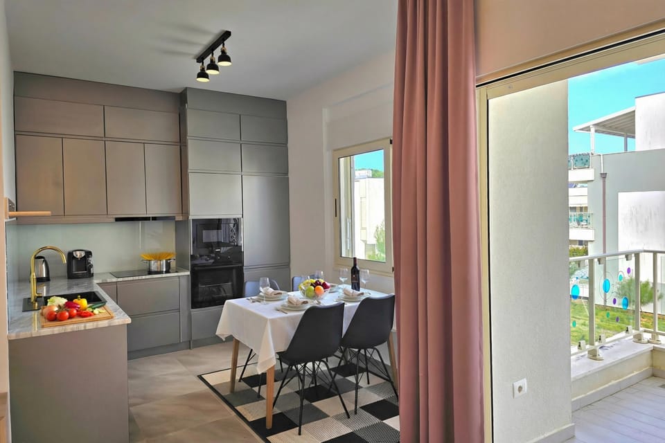 Kitchen and dining area