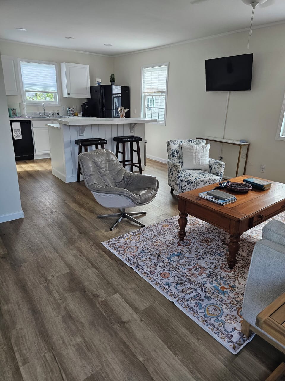 open concept den and kitchen