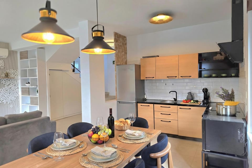 Kitchen and dining area