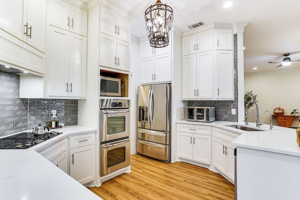 Kitchen | Cooking Basics | Dishwasher | Single-Story Home