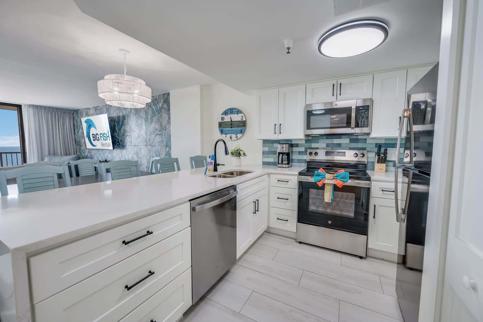Large Kitchen Area
