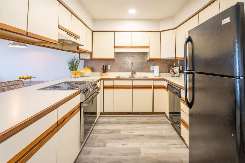 Water View Kitchen