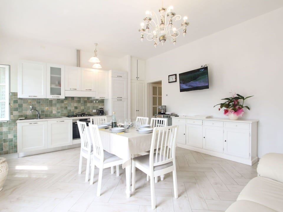 Furniture, Interior Design, Flooring, Floor, Ceiling, Room, Table, Lighting, Chair, Kitchen & Dining Room Table