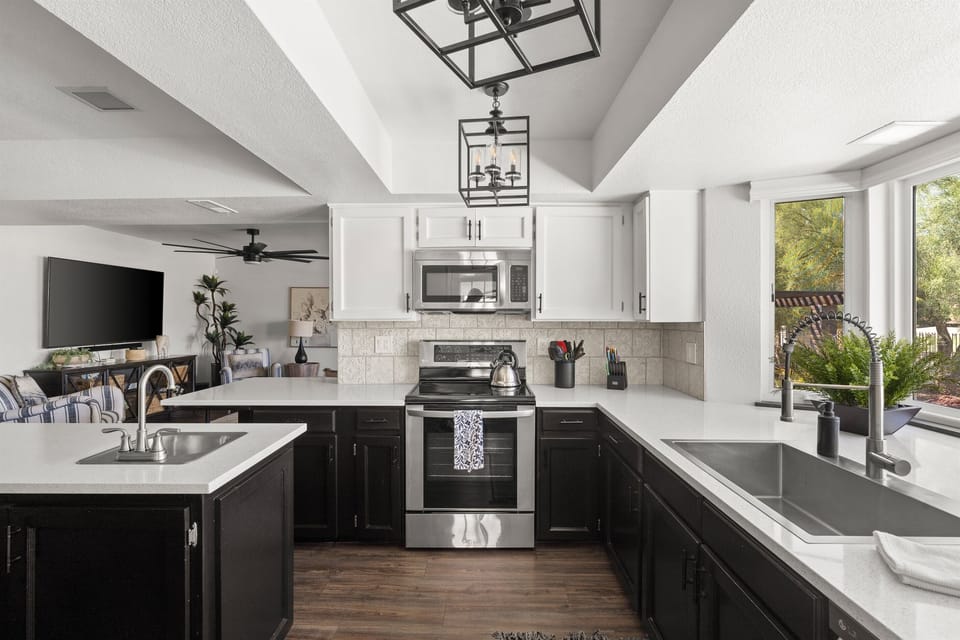 Kitchen is light and bright!