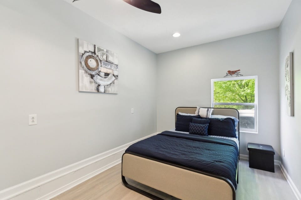 Indoors, Bed, Furniture, Bedroom, Room