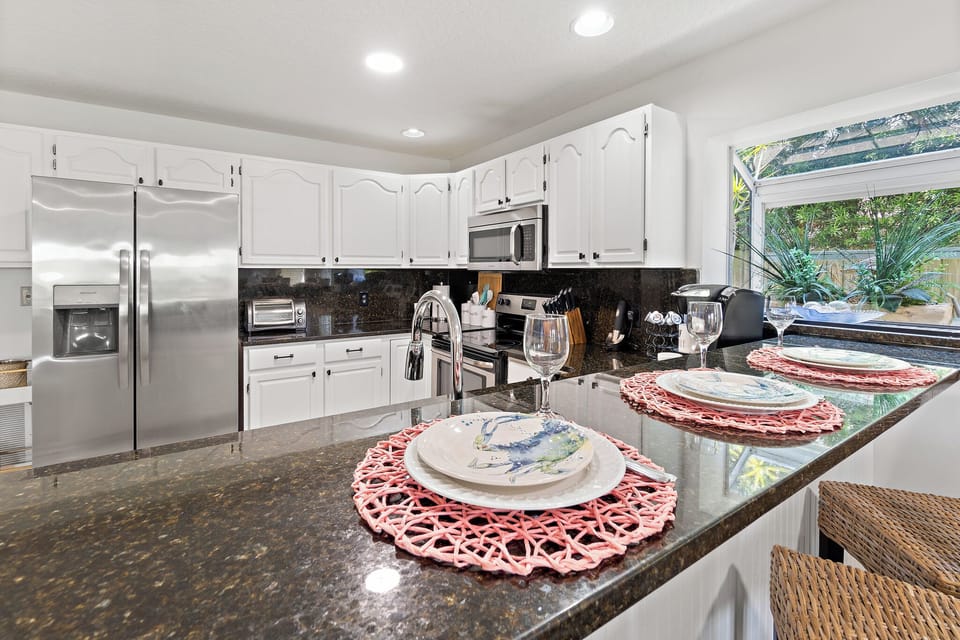 Kitchen with large bar area
