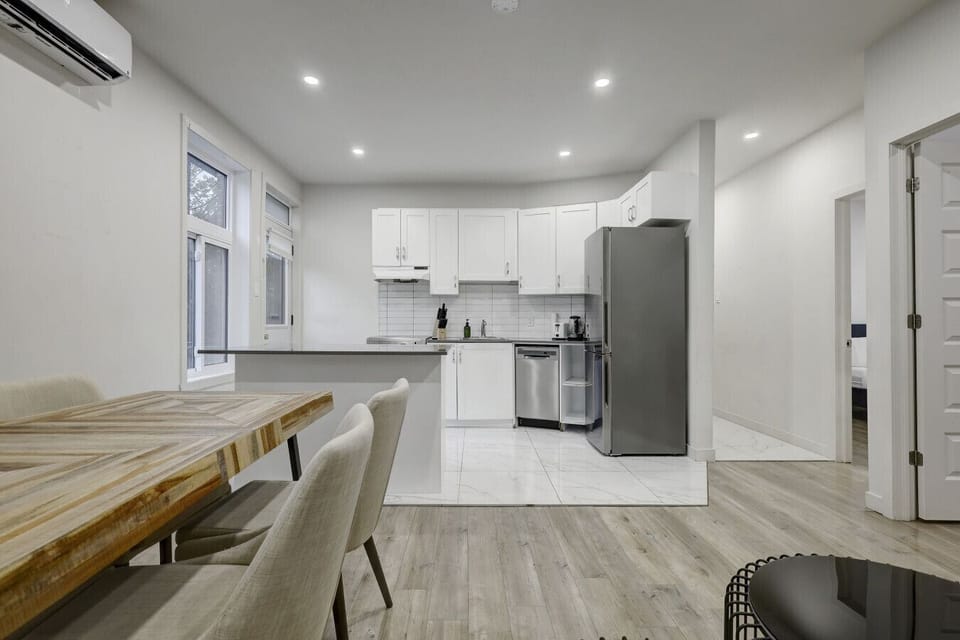 Open-concept dining and kitchen, perfect for gatherings