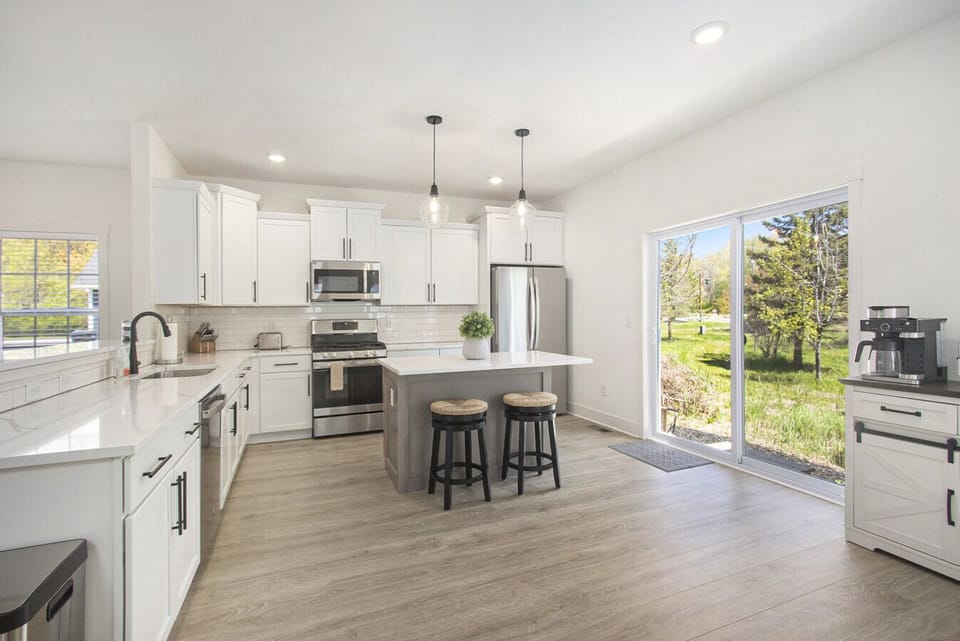 Kitchen with island