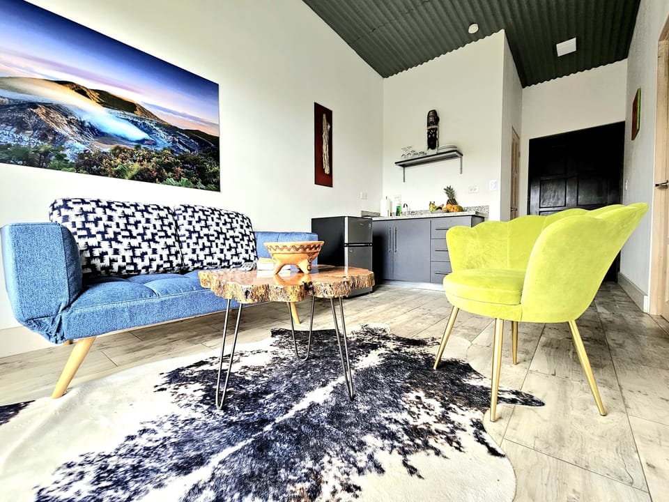 Livingroom with sliding door to balcony for amazing nature 