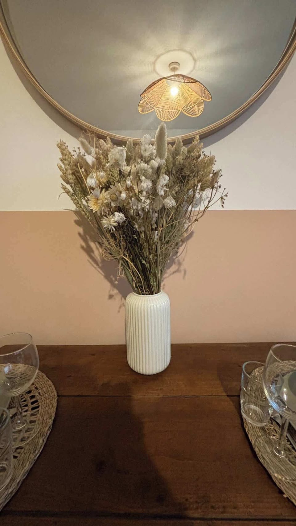 Elément de décoration sur la table à manger.