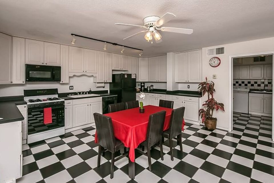 Downstairs kitchen and dining area