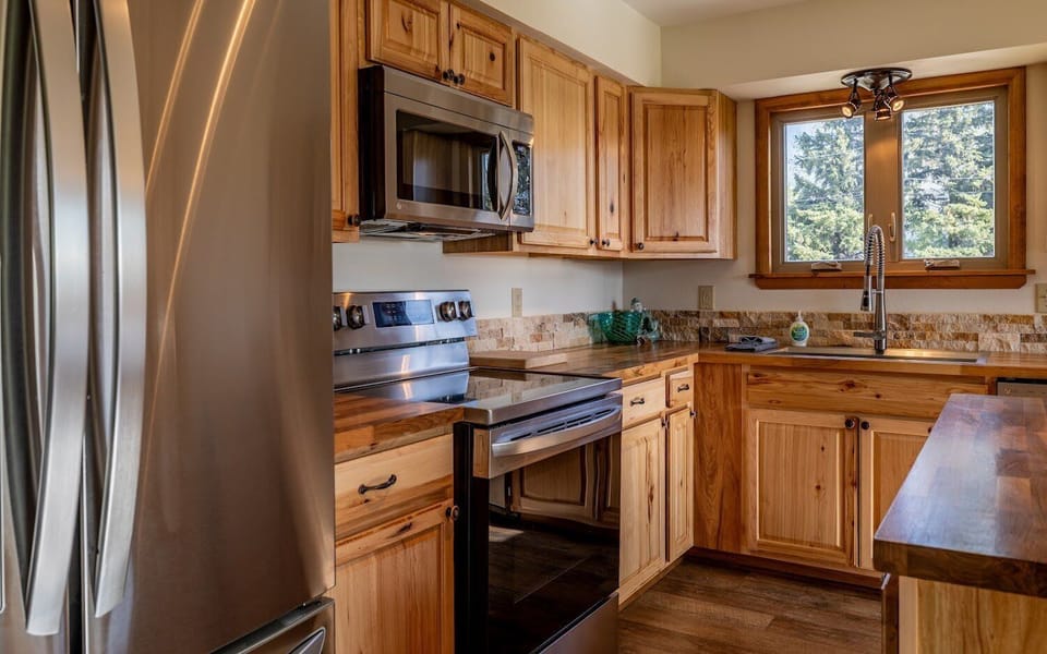 Modern appliances in the kitchen make preparing meals a pleasure