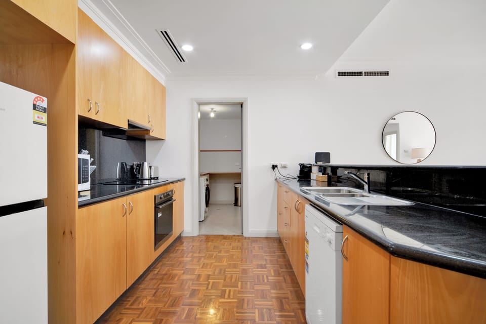 Fully equipped kitchen to prepare meals 