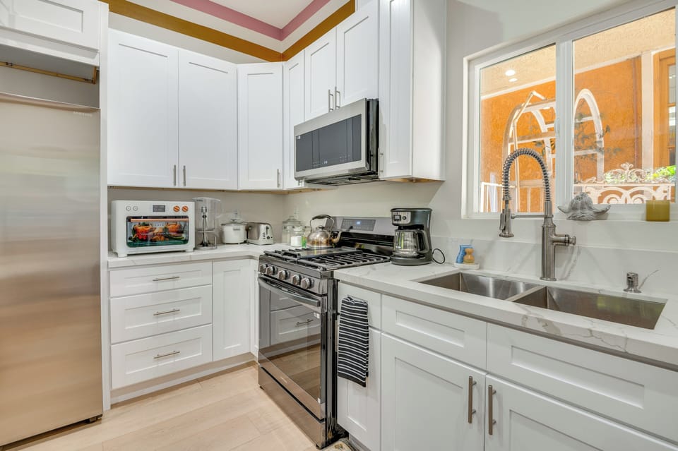 Kitchen | Drip Coffee Maker | Toaster | Air Fryer
