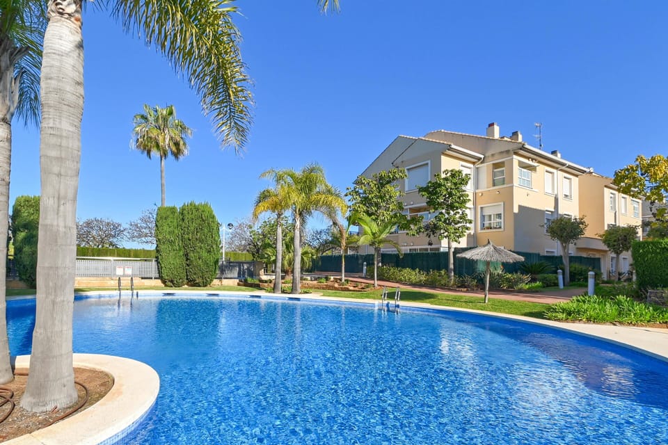 Communal swimming pool