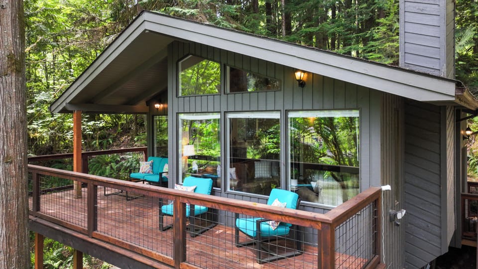 Large deck off the living area that overlooks the pond.