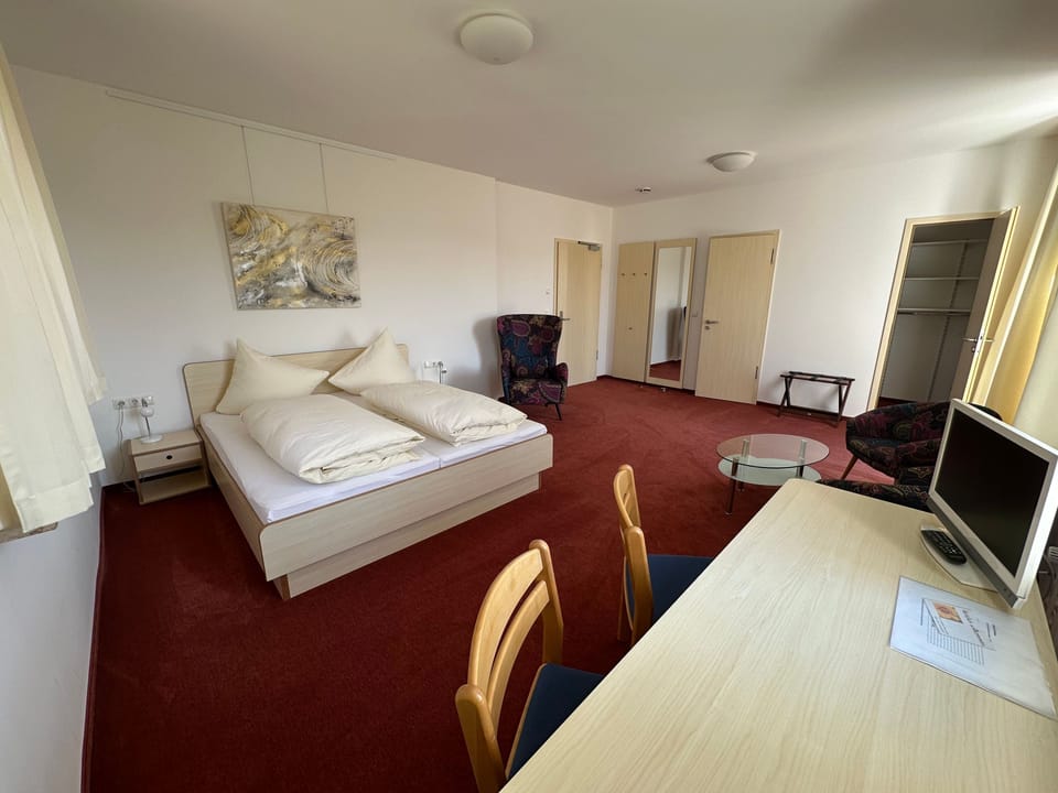 Comfort double room with balcony - GER House Apartment in Bavaria