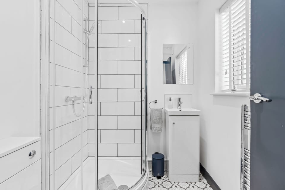 Bathroom (2)