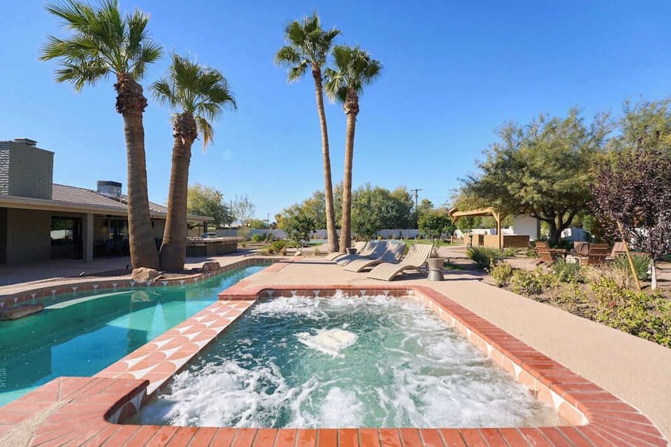 Pool and Spa | Heated Pool and Spa | Private Backyard