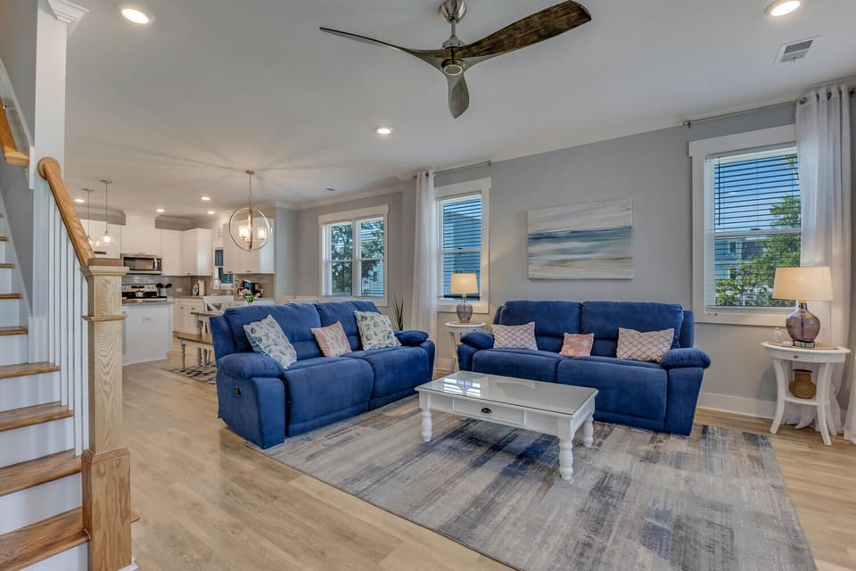 Tipsy Turtle-Living Room-