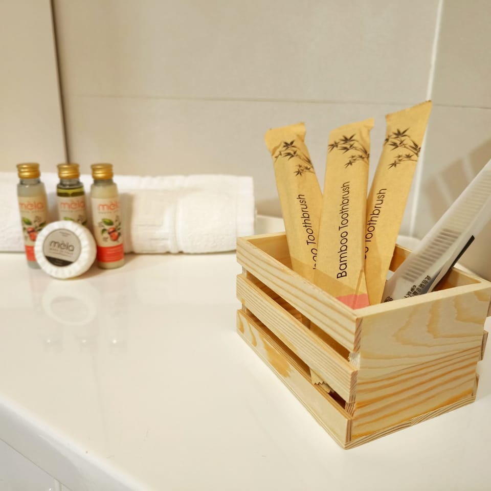 Bathroom amenities
