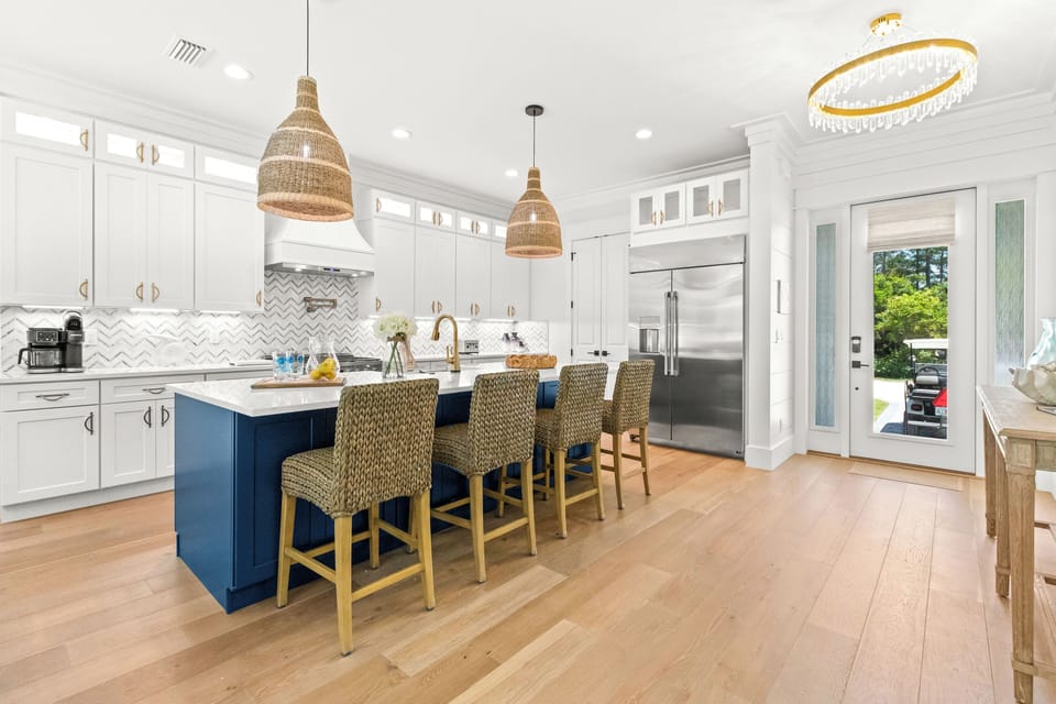 Breakfast bar seating for 4