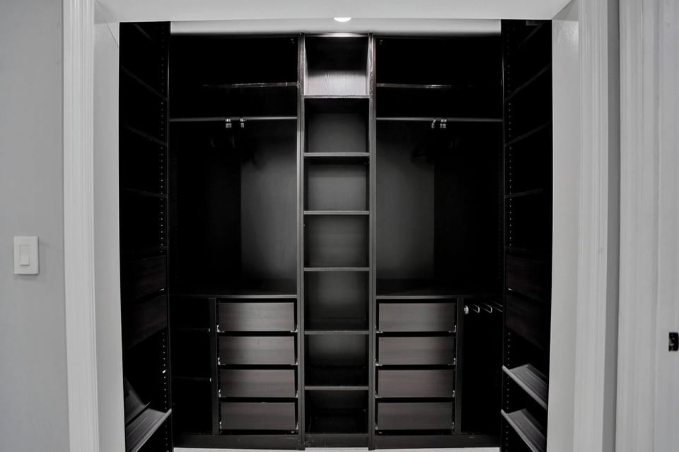 Walk-In Closet: The master suite includes a spacious walk-in closet, providing ample storage space for your belongings.
