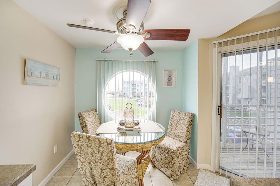 Port Clinton Vacation Rental | 1BR | 1BA | Stairs Required | 669 Sq Ft