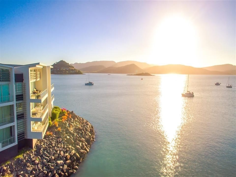 Th3rd Dimension Media - Peninsula Apartments & Land-8.JPG