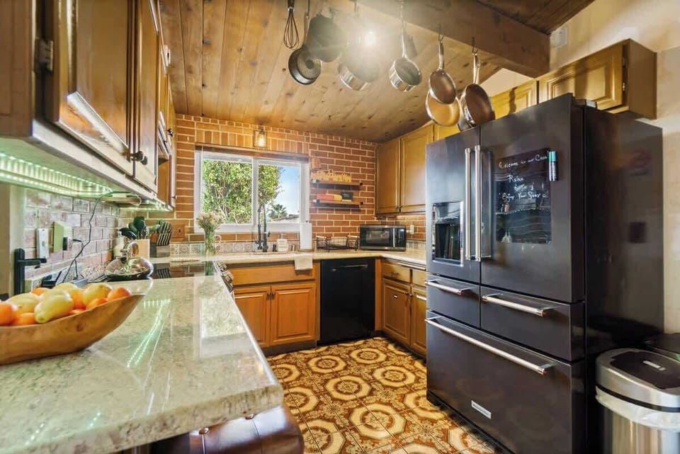Fully-Equipped Kitchen