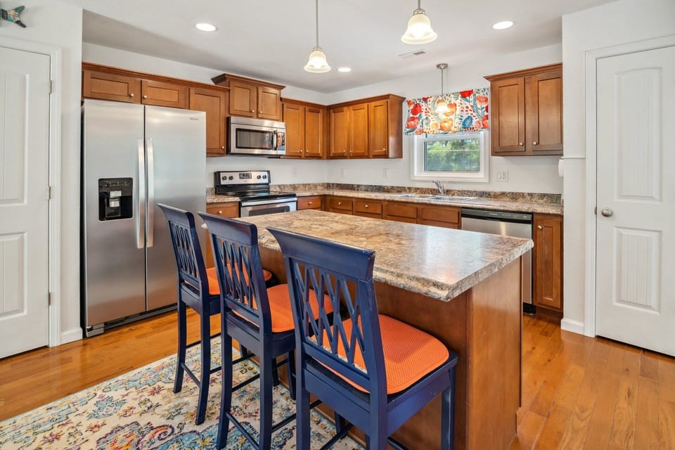 The Mid-Level Kitchen is perfect for whipping up a delicious meal that the whole family will love.