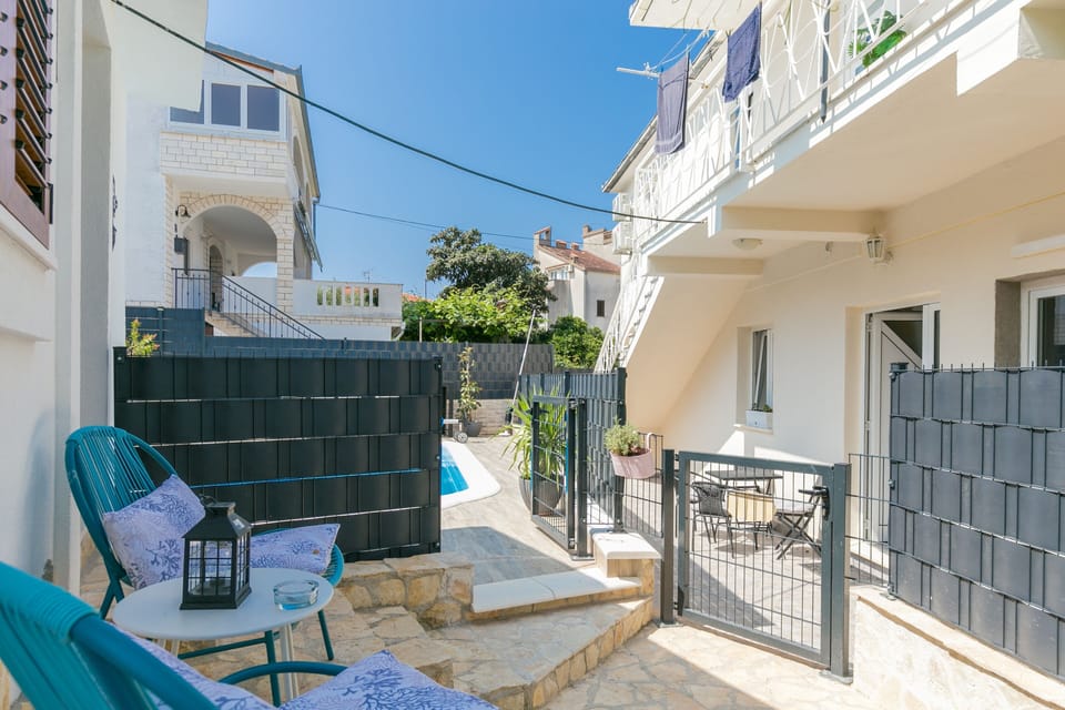 Terrace 2