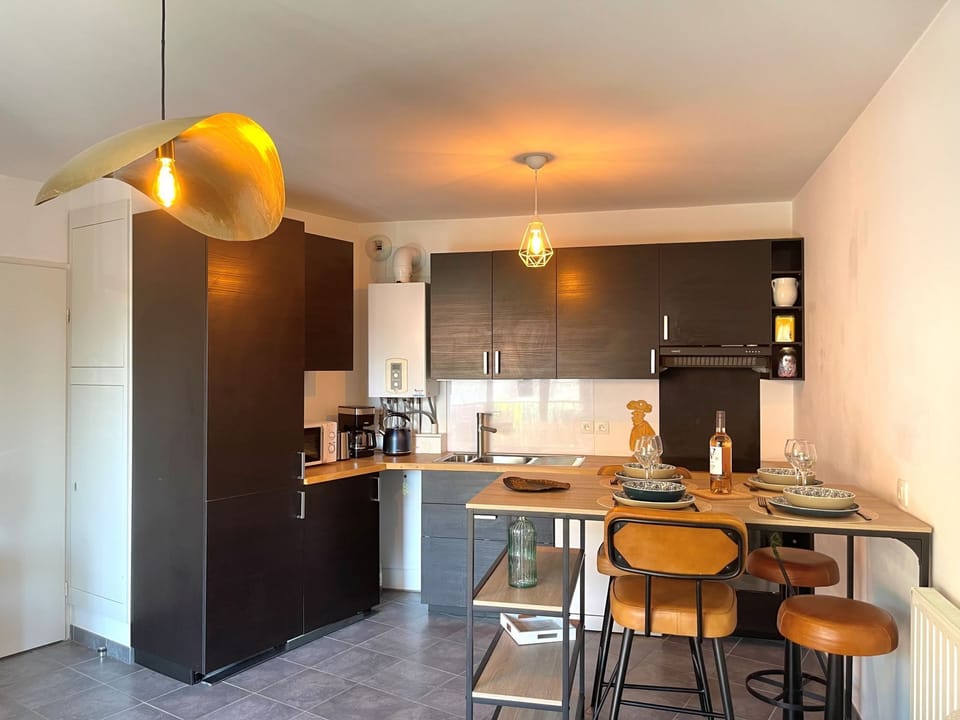 Kitchen / Dining Room
