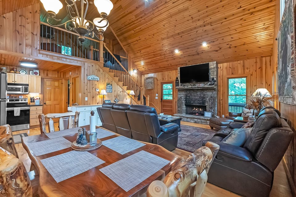 Indoors, Furniture, Living Room, Hardwood, Couch