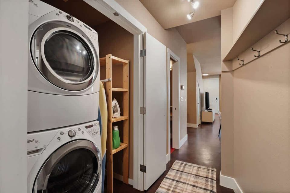 Washer Dryer - detergent and dryer sheets provided