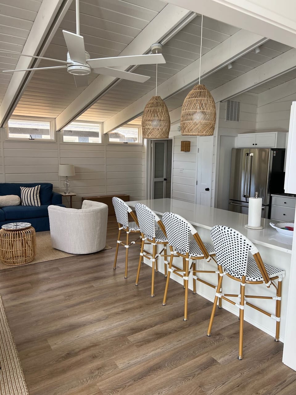 Kitchen with Island Seating