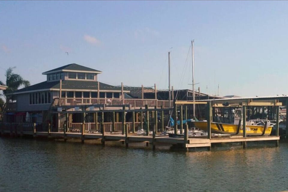 The West End Marina and Restaurant are right around the corner— yum!