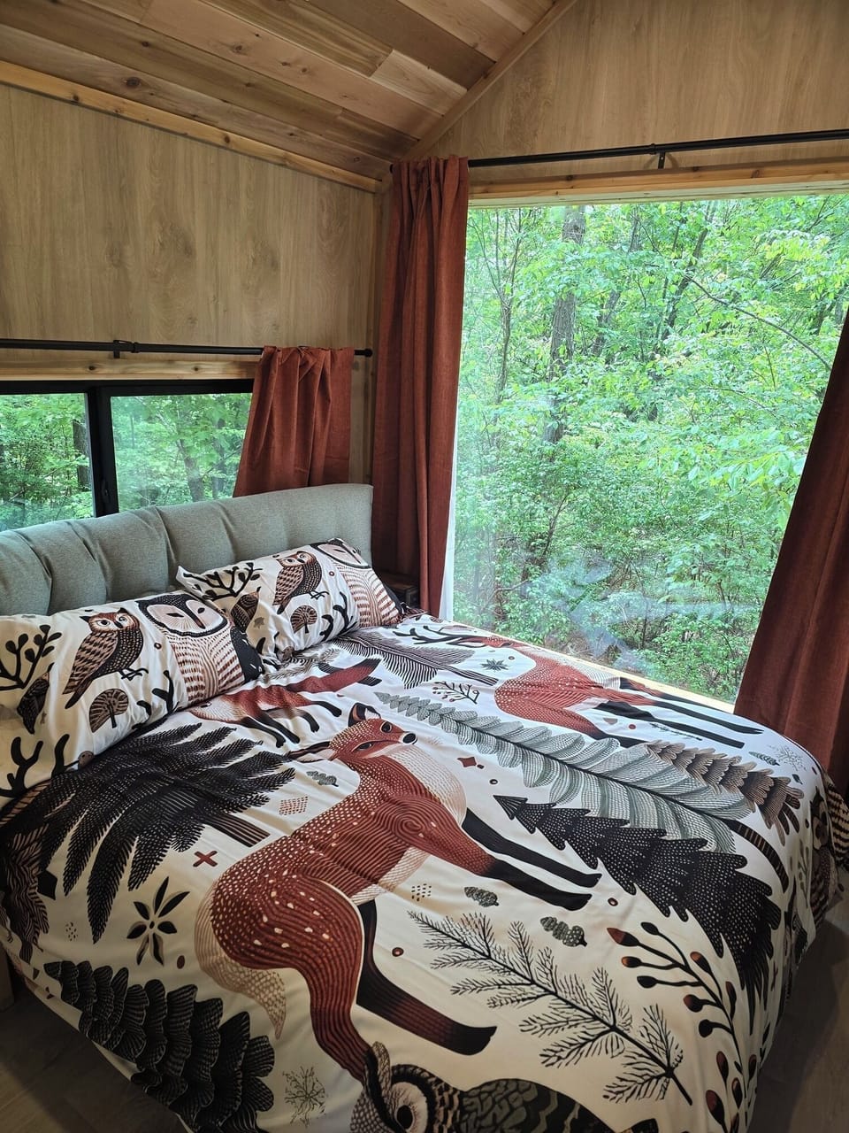 CABIN 28 BEDROOM VIEW